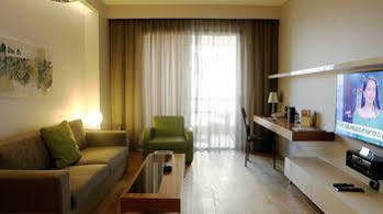 Parktower Aparthotel 4*
